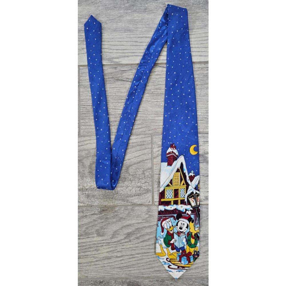 Disney Unlimited Mickey Mouse Donald Duck Pluto Tie Necktie Christmas Caroling